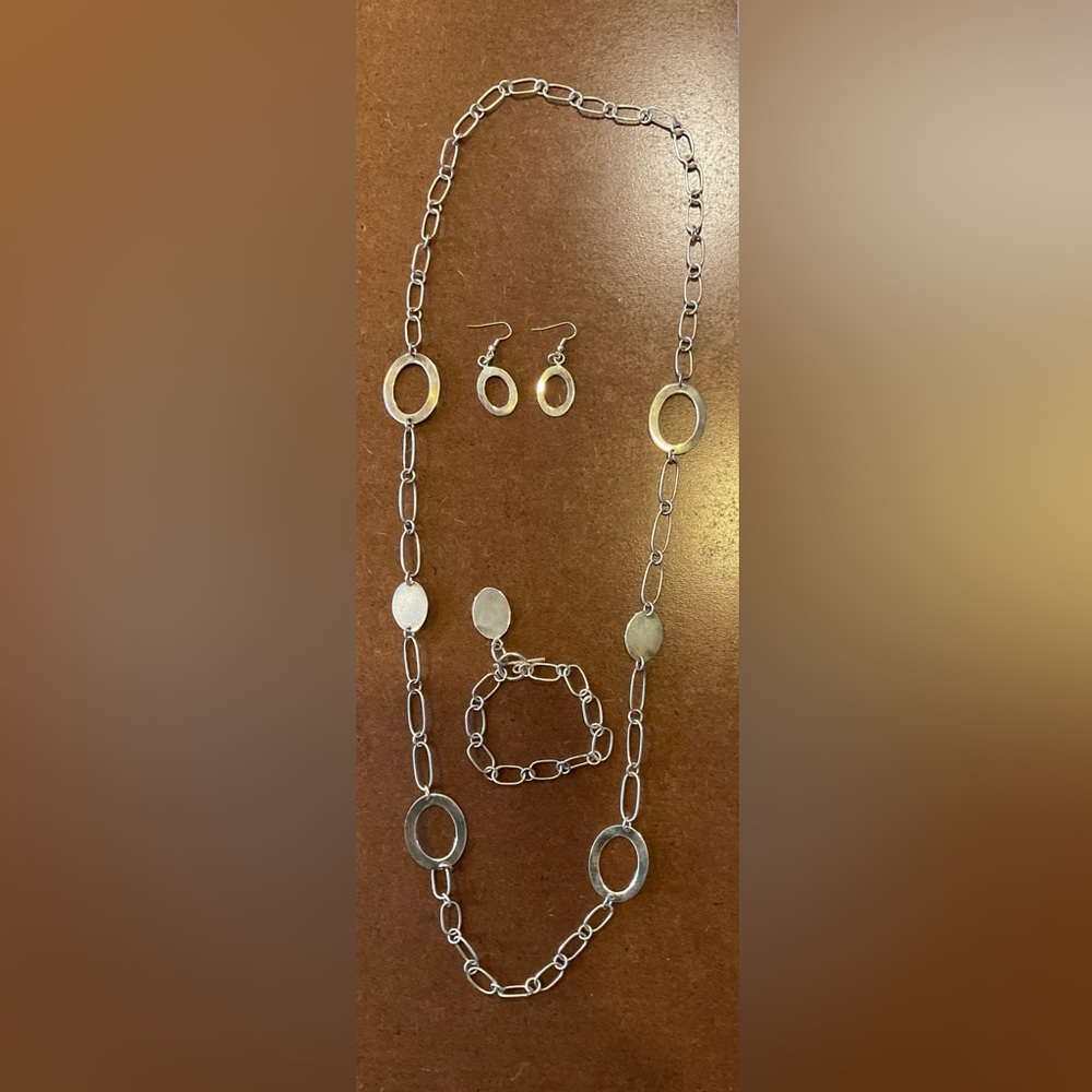 Silver Oval Links Long Necklace with Matching Bracelet and Earrings.